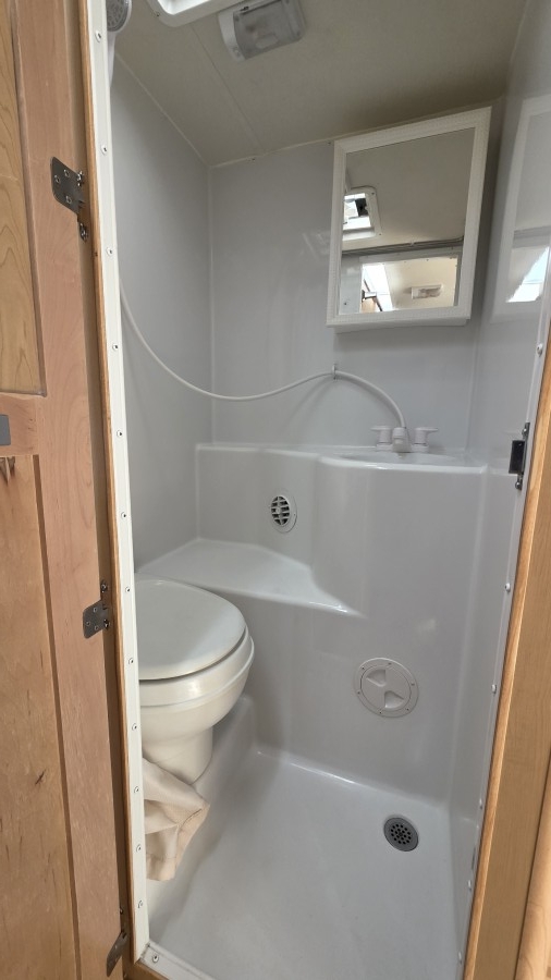 2010 Adventure Manufacturing 86SBS 12