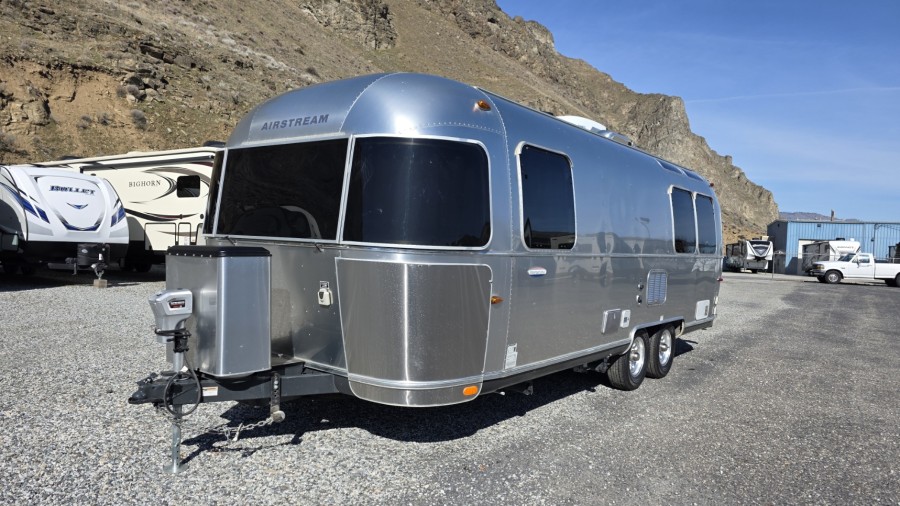2011 Thor Airstream SERENITY 25FB 1