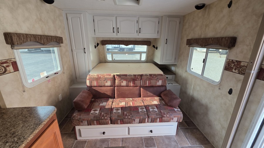 2012 Arctic Fox NORTHWOOD 10