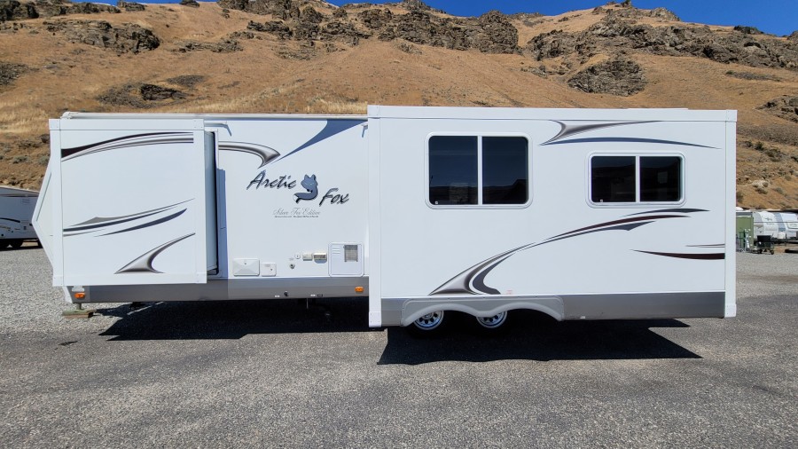 2010 Arctic Fox 30U 2