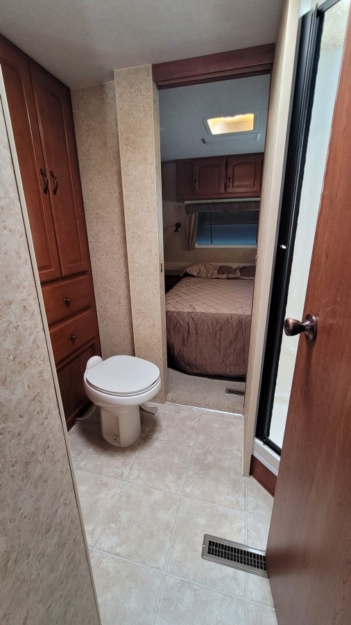 Used 2010 Arctic Fox 30U Travel Trailer For Sale Wenatchee, Washington