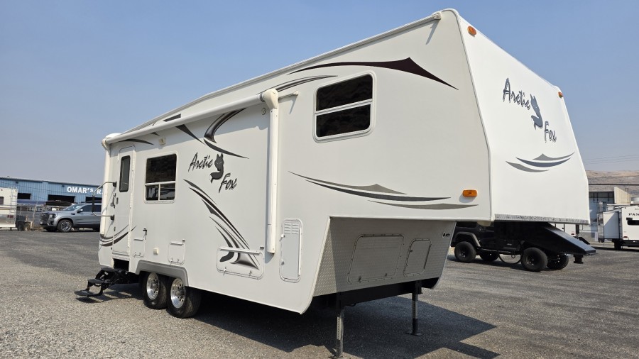 2011 Arctic Fox NORTHWOOD 245N 0
