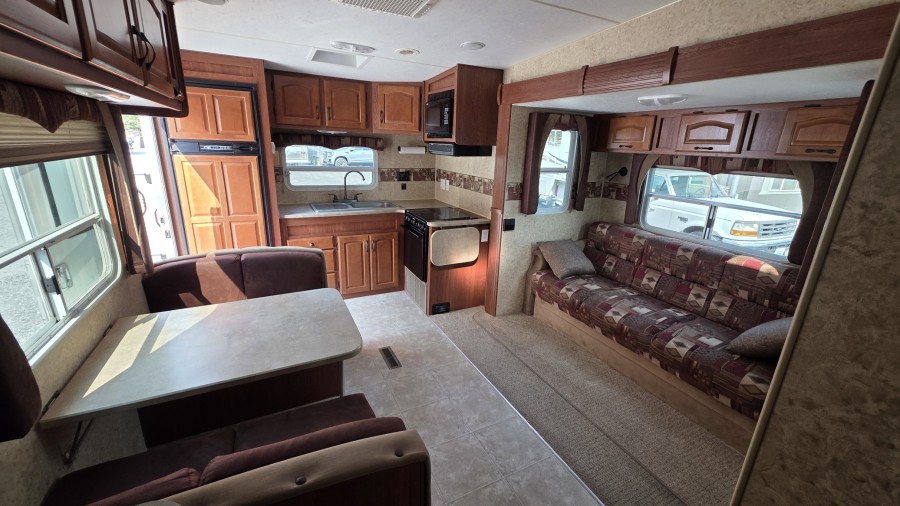 2011 Arctic Fox NORTHWOOD 245N 8