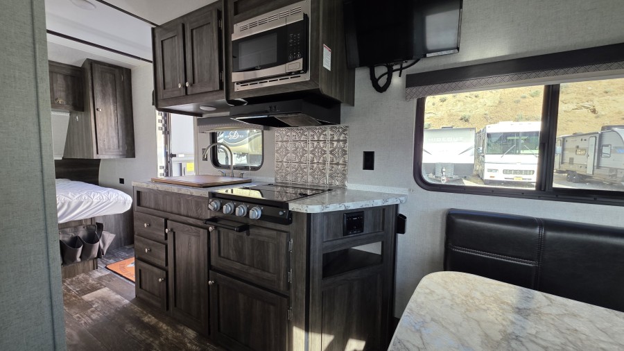 2020 Starcraft RV Autumn Ridge 171RD 9