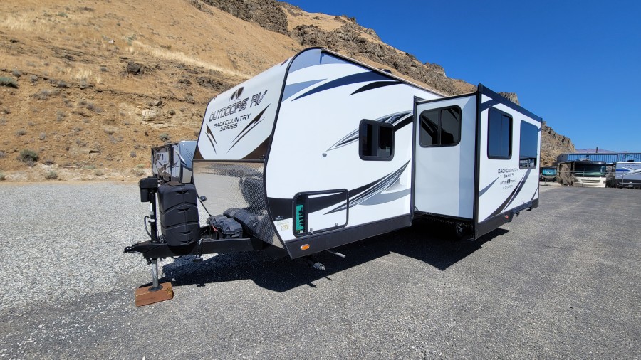 2020 Outdoors RV Back Country 27DBS 0