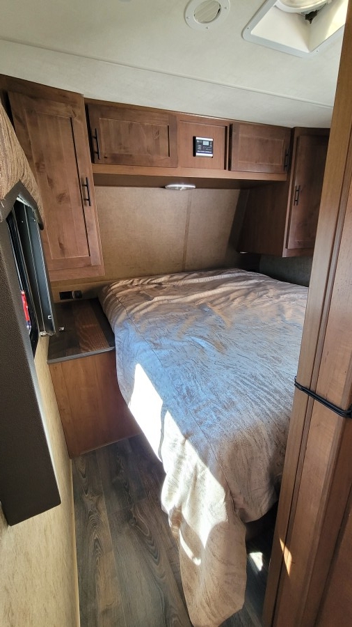 2020 Outdoors RV Back Country 27DBS 8