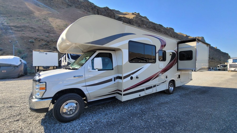 2016 Thor Chateau 26B 2