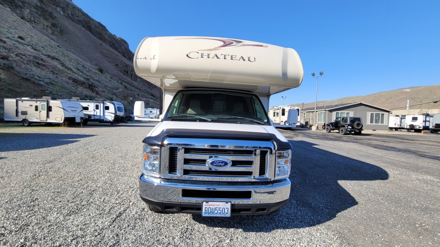 2016 Thor Chateau 26B 1