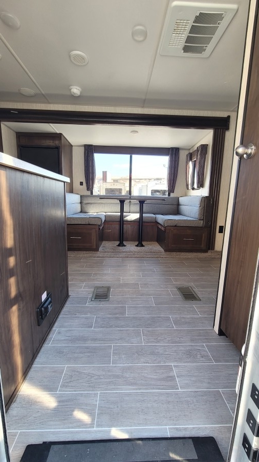 2020 Forest River RV Cherokee Cascade 214JT 5