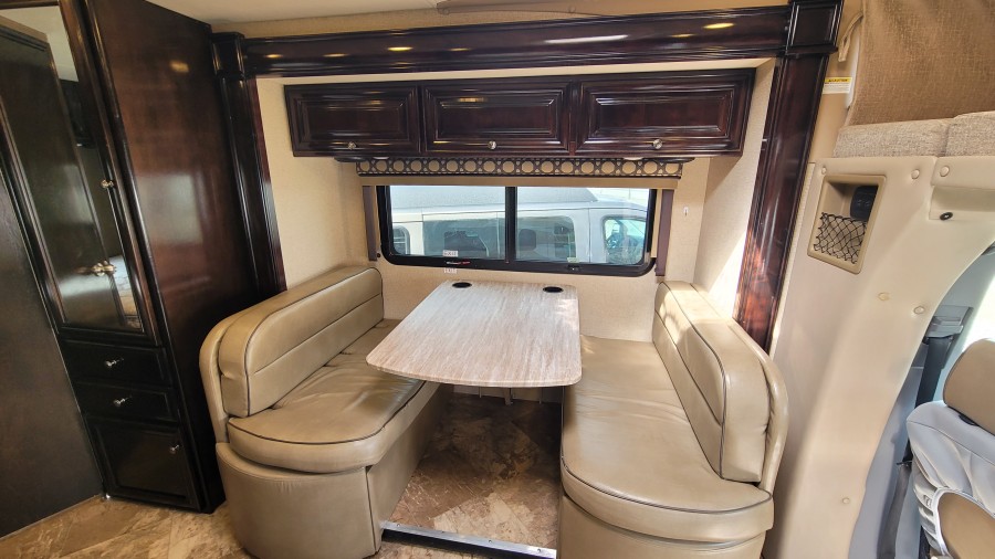 2016 Thor Motor Coach Citation 24SA 6
