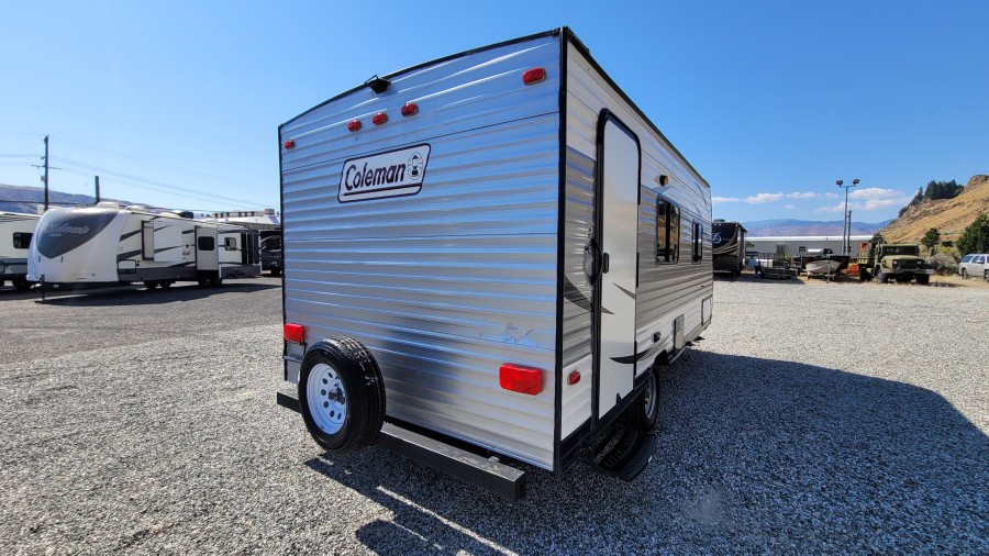 2017 Dutchmen Coleman Lantern 2