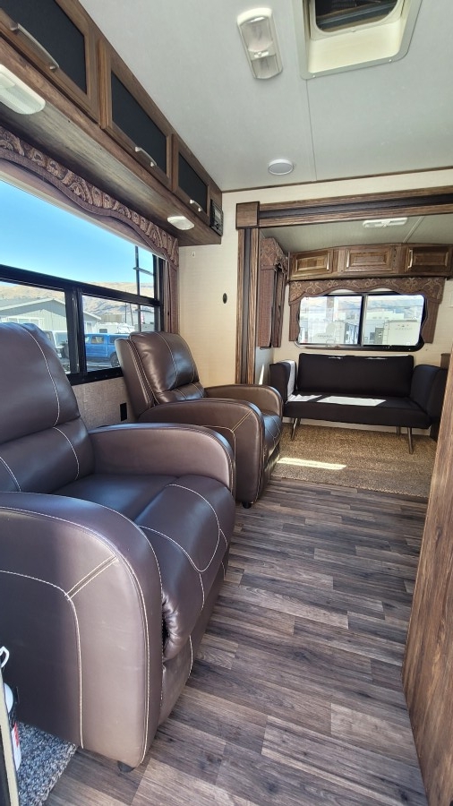 2016 Keystone RV Cougar 25RLS 6