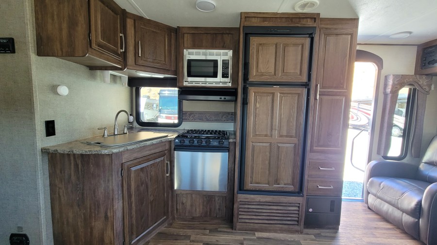 2016 Keystone RV Cougar 25RLS 9