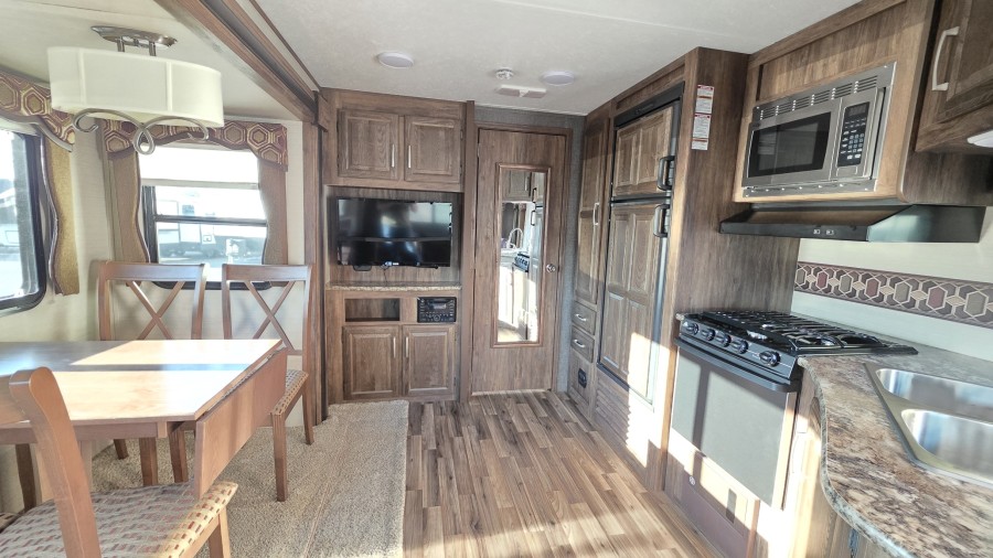 2015 Keystone RV Cougar 28RLSWE 8