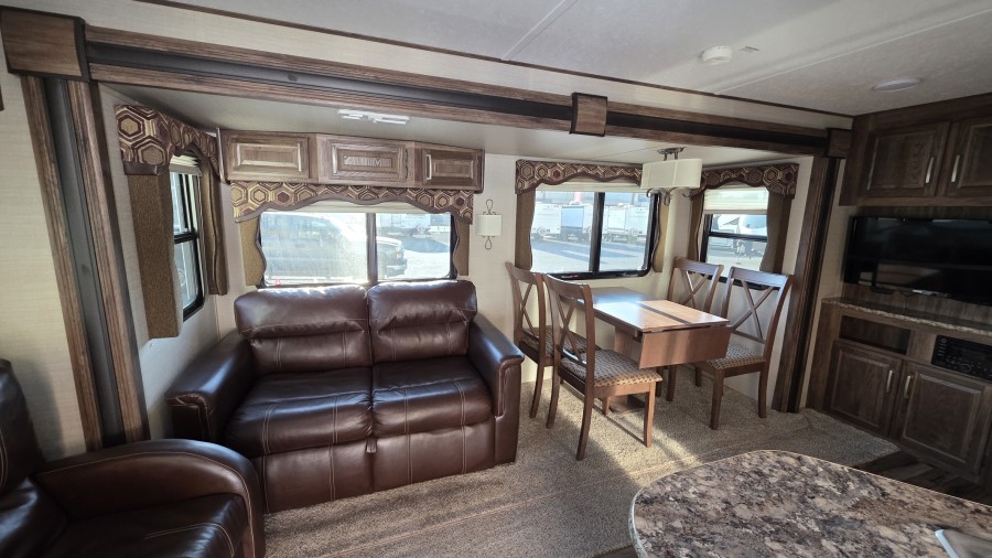 2015 Keystone RV Cougar 28RLSWE 6
