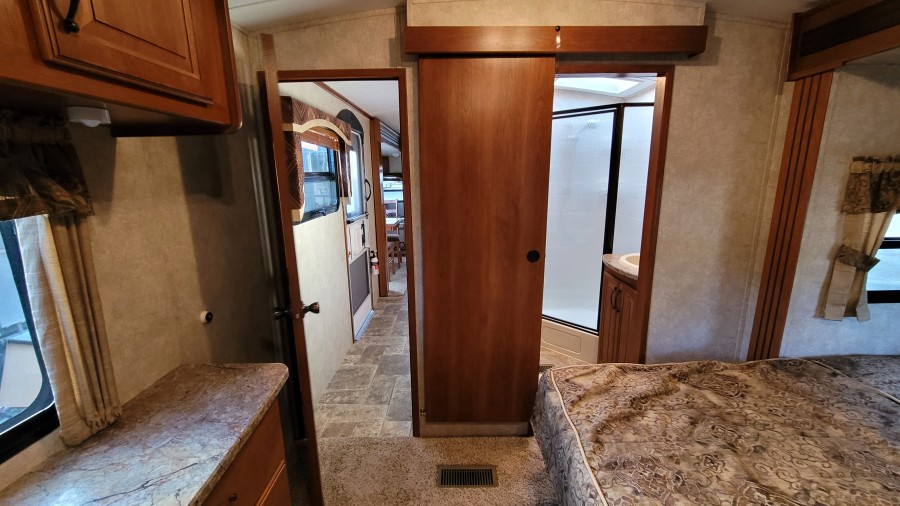 2014 Keystone RV Cougar 321RES 17