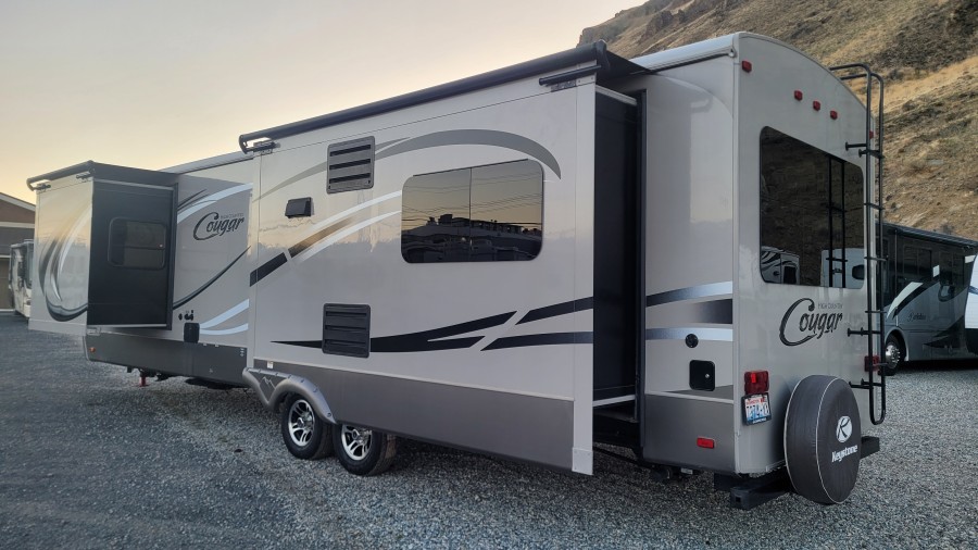 2014 Keystone RV Cougar 321RES 3