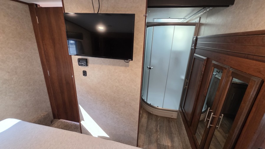 2018 Jayco Eagle 30.5MOLK 13