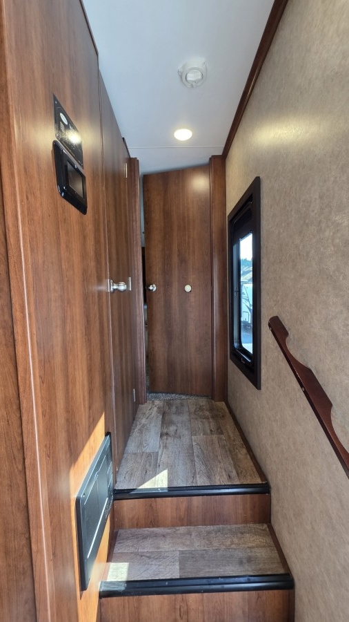 2018 Jayco Eagle 30.5MOLK 10