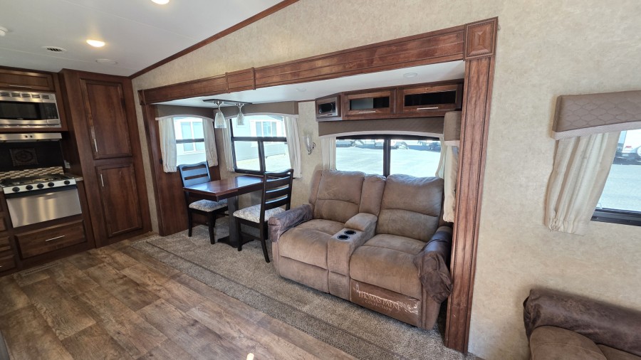 2018 Jayco Eagle 30.5MOLK 6