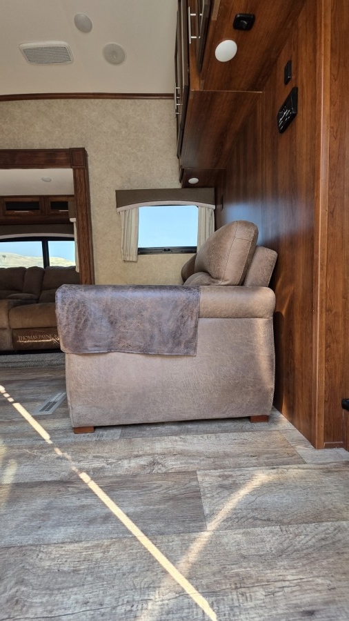 2018 Jayco Eagle 30.5MOLK 4