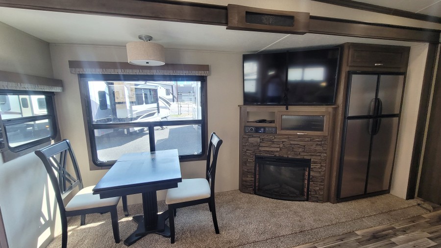 2016 Evergreen RV BAY HILL 340RK 7