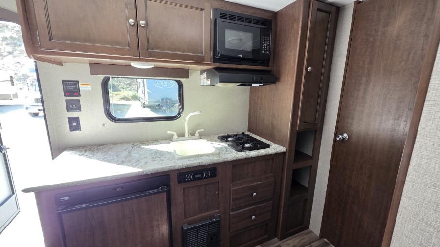 2018 Keystone RV Hideout 175LHS 8