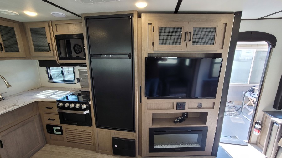 2020 Keystone RV Hideout 27RLS 8