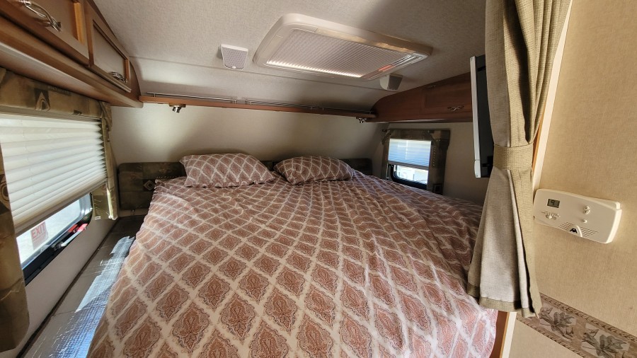 2009 Lance 971 11