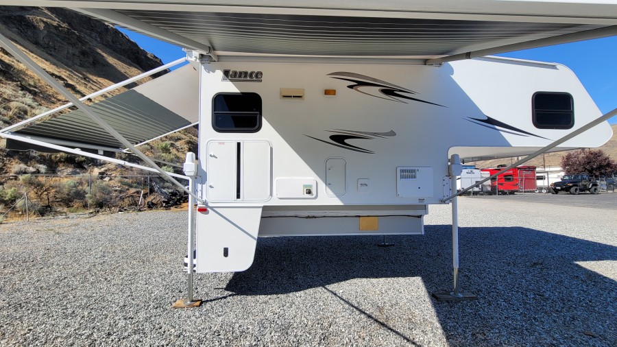 2009 Lance 971 3