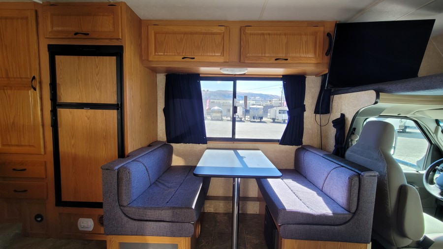 2011 Thor Majestic 23A 6