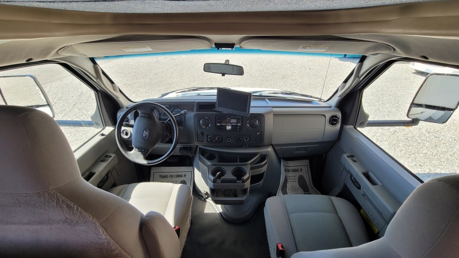 2011 Thor Majestic 23A 8