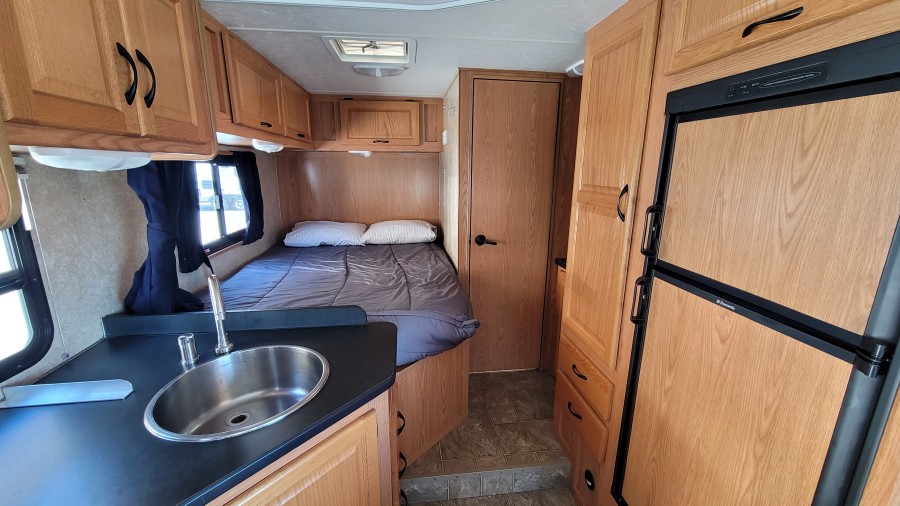 2011 Thor Majestic 23A 10