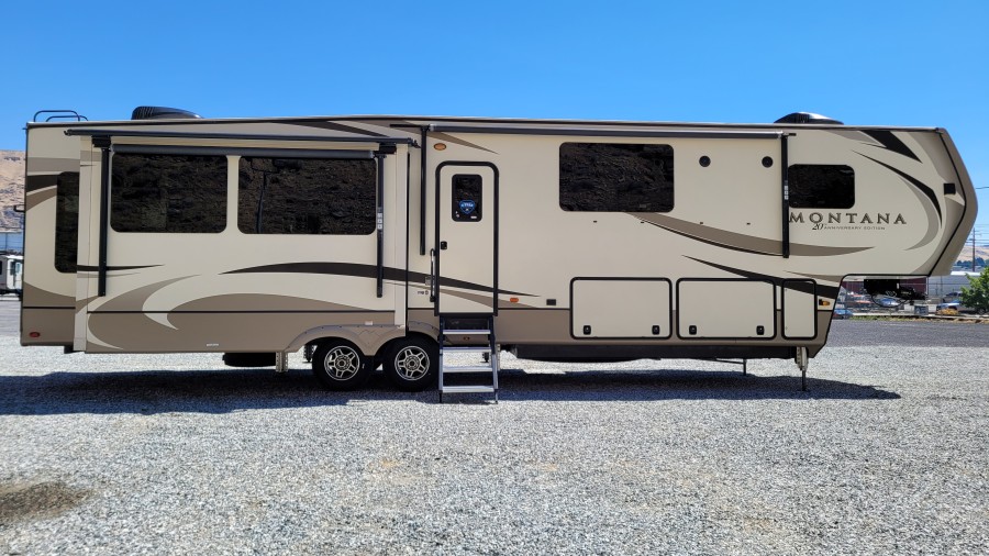 2019 Keystone RV Montana 3854BR 3