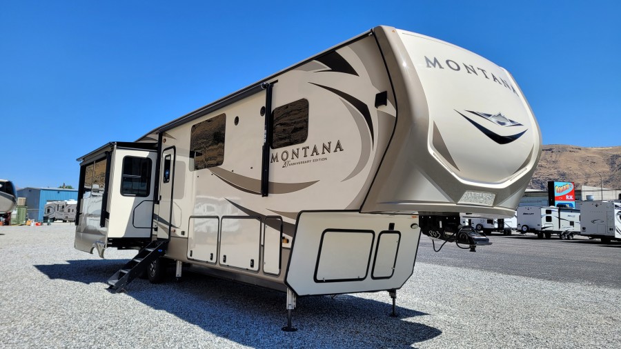2019 Keystone RV Montana 3854BR 0
