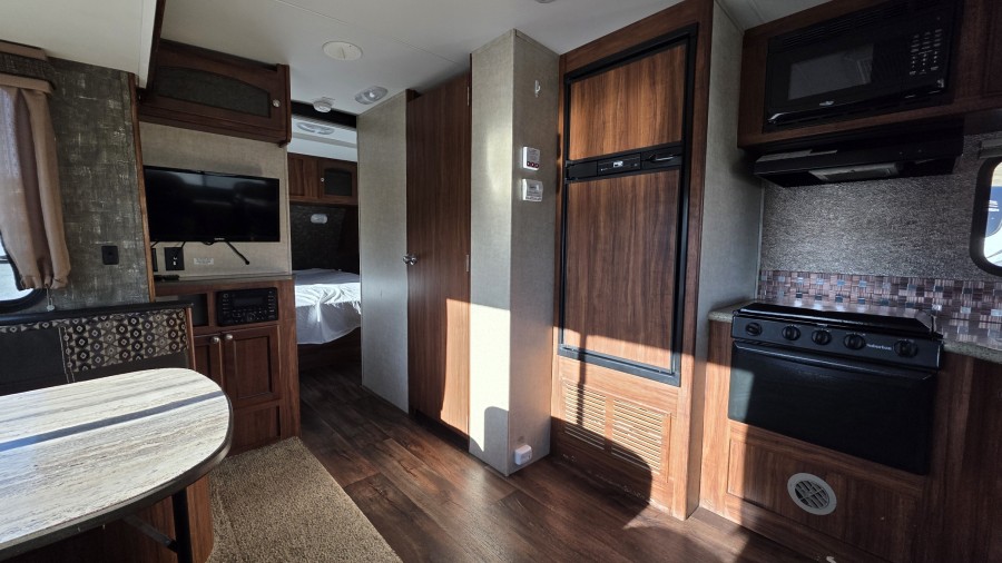 2015 Heartland North Trail 26LRSS 8