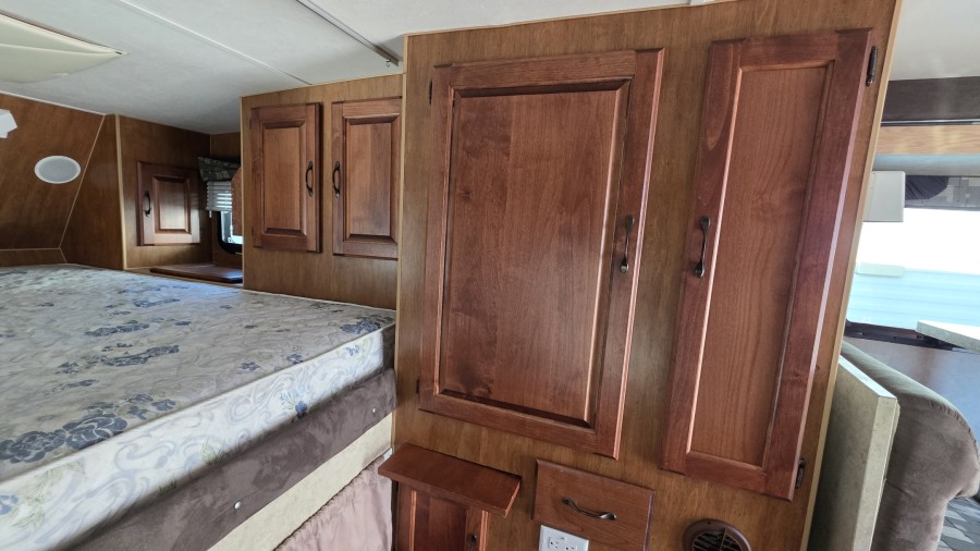 2014 Northland Industries 990 POLAR 6