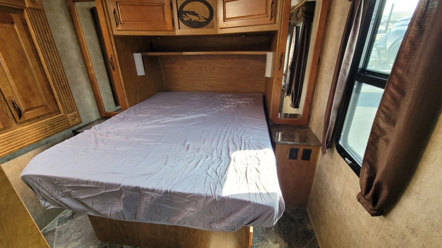 2016 Outdoors RV BLACKSTONE 260RDSB 12