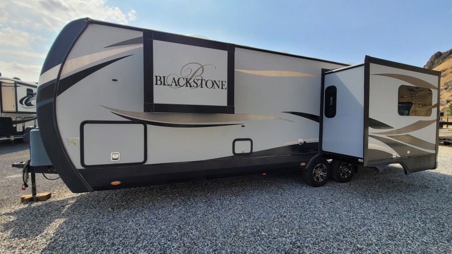 2016 Outdoors RV BLACKSTONE 260RDSB 2