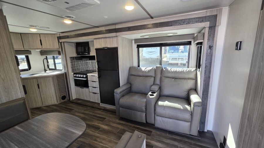 2022 Keystone RV Passport T229RKWE 6