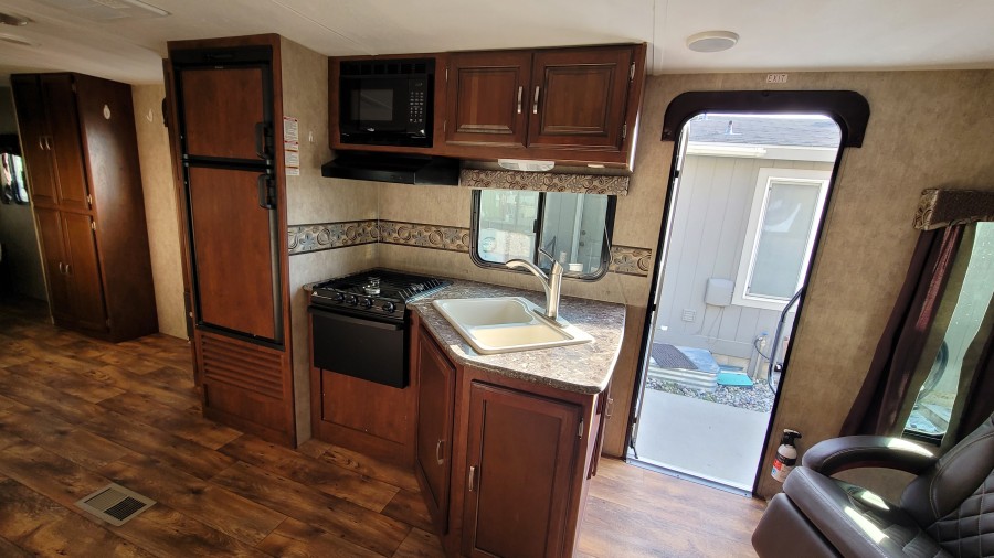 2015 Keystone RV Passport 2890RL 8