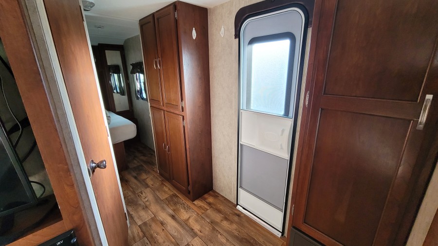 2015 Keystone RV Passport 2890RL 10