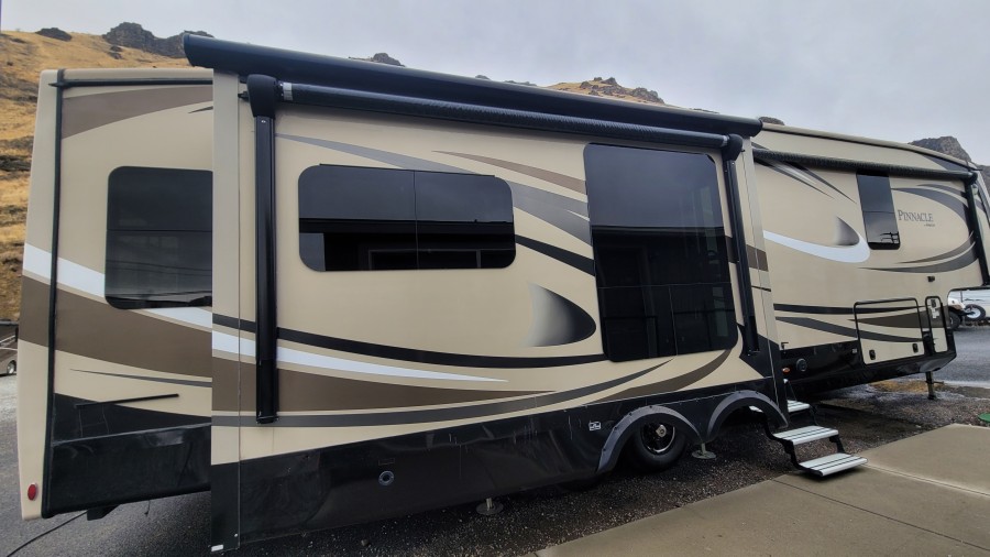 2018 Jayco Pinnacle 36FBTS 3