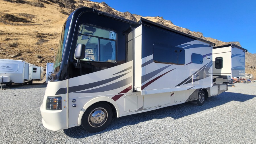 2018 Coachmen RV Pursuit 32WC 0