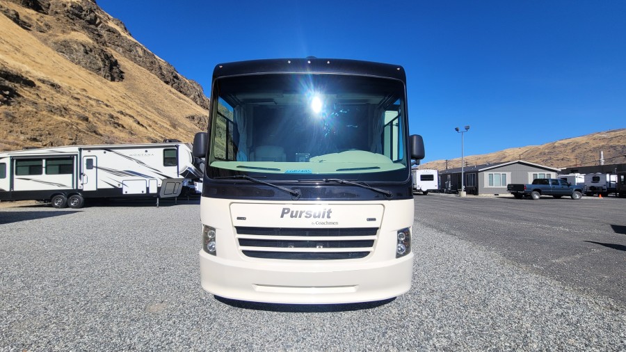 2018 Coachmen RV Pursuit 32WC 1