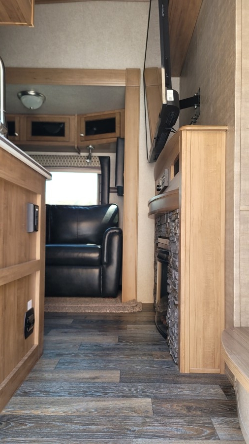 2017 Forest River RV Rockwood 8301WS 7