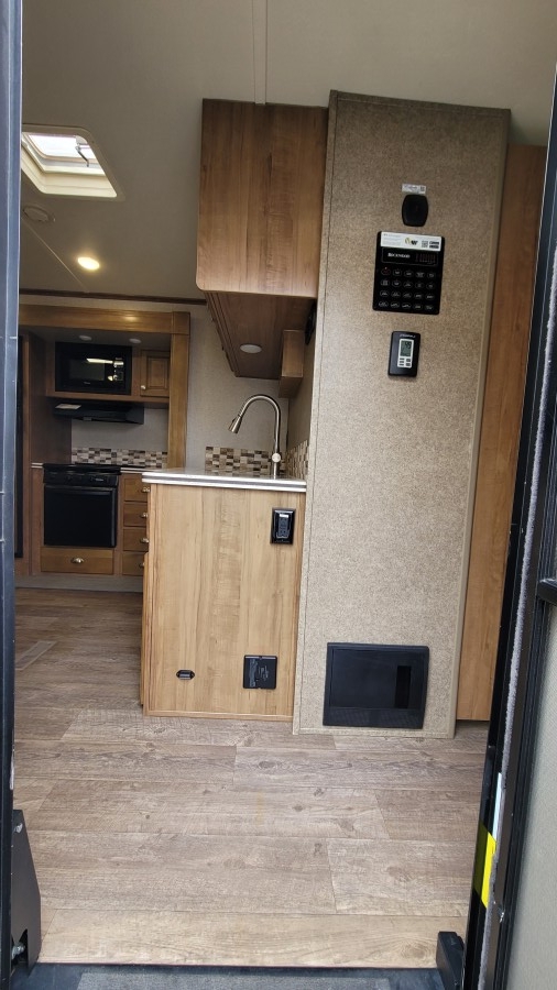 2018 Forest River RV Rockwood 8329SS 5