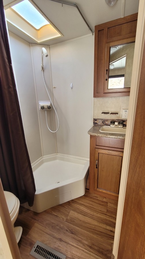 2014 Forest River RV Salem 21RBS 10