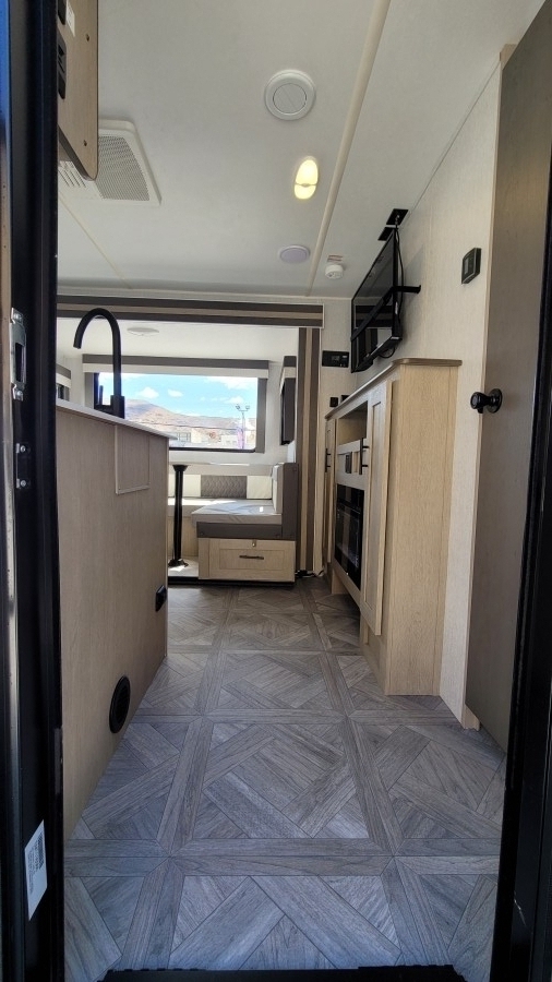 2023 Forest River RV Salem Cruise Lite 243BHXL 4