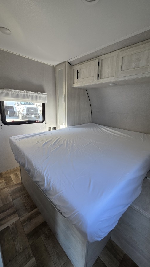 2022 Forest River RV Shasta 25RB 12